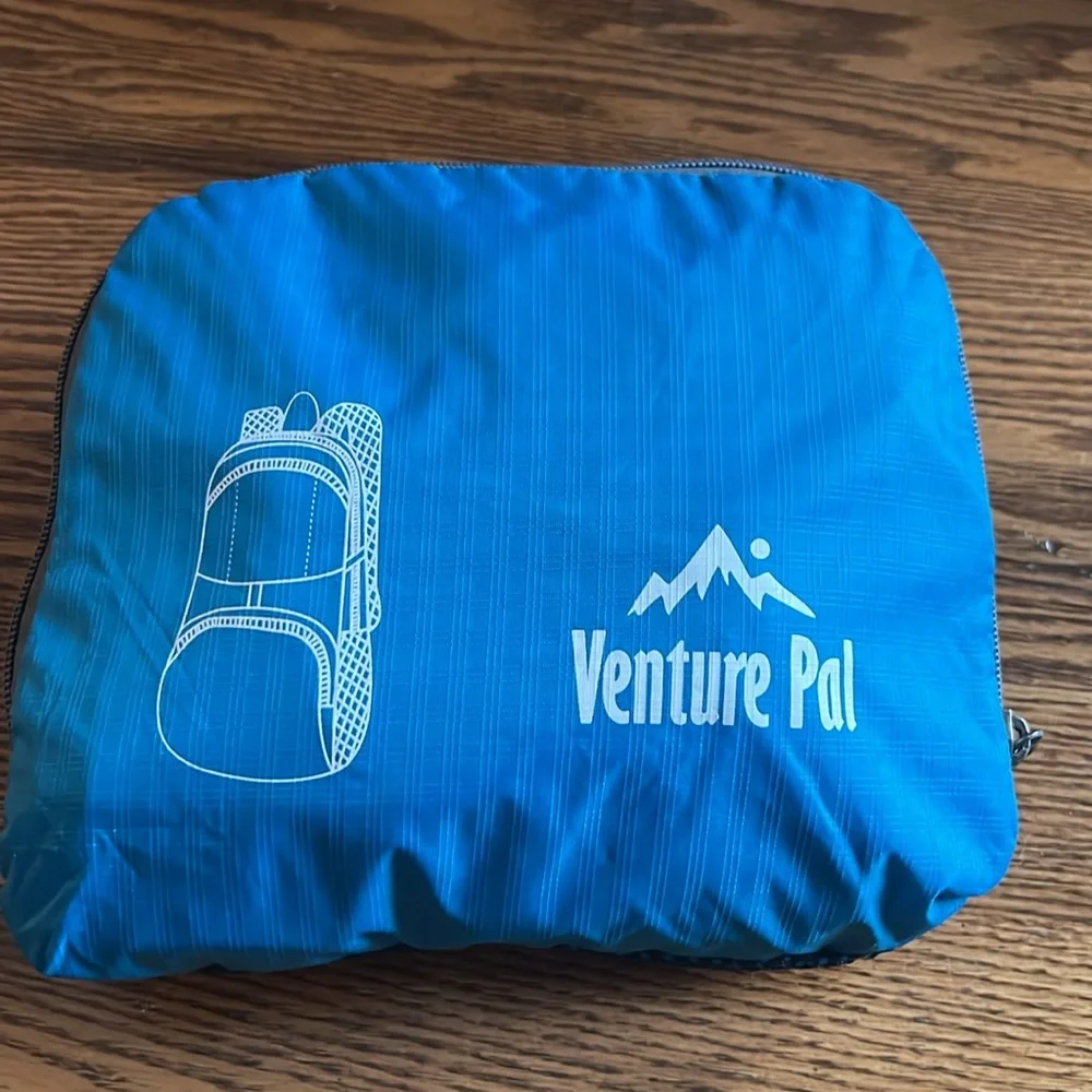 Venture pal packable backpack teal with reflective strip 35l